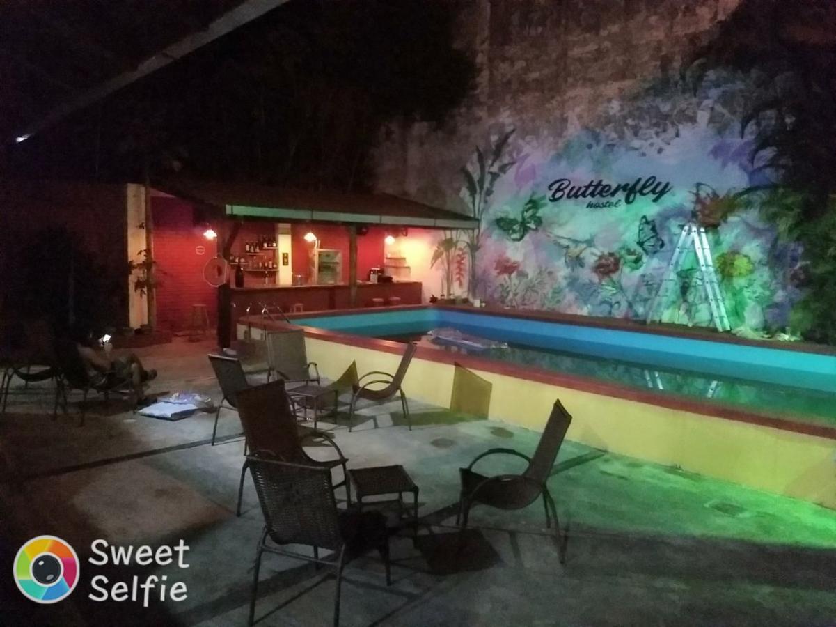 Butterfly Hostel Puerto Iguazú Exteriör bild
