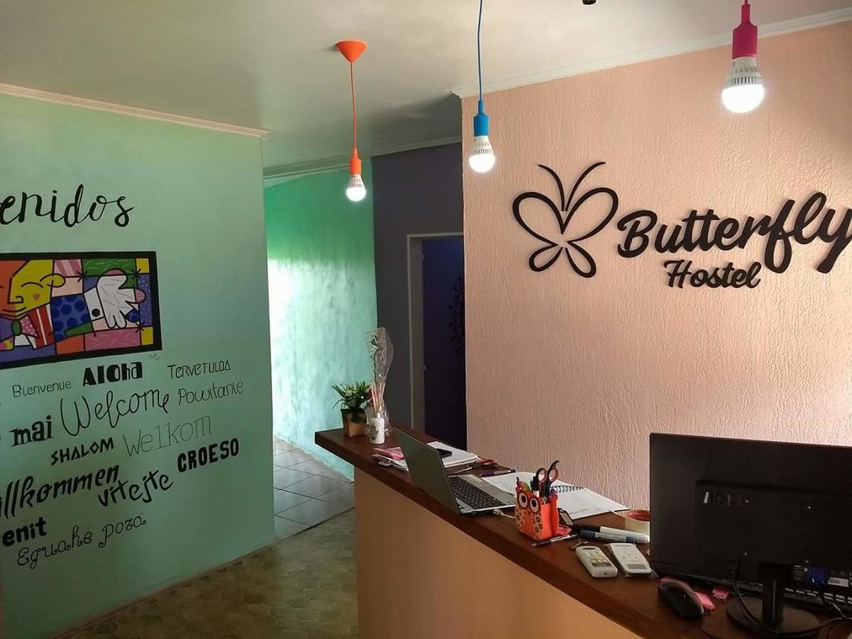 Butterfly Hostel Puerto Iguazú Exteriör bild