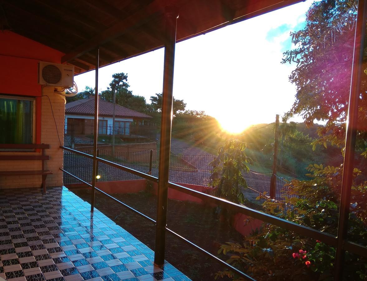 Butterfly Hostel Puerto Iguazú Exteriör bild