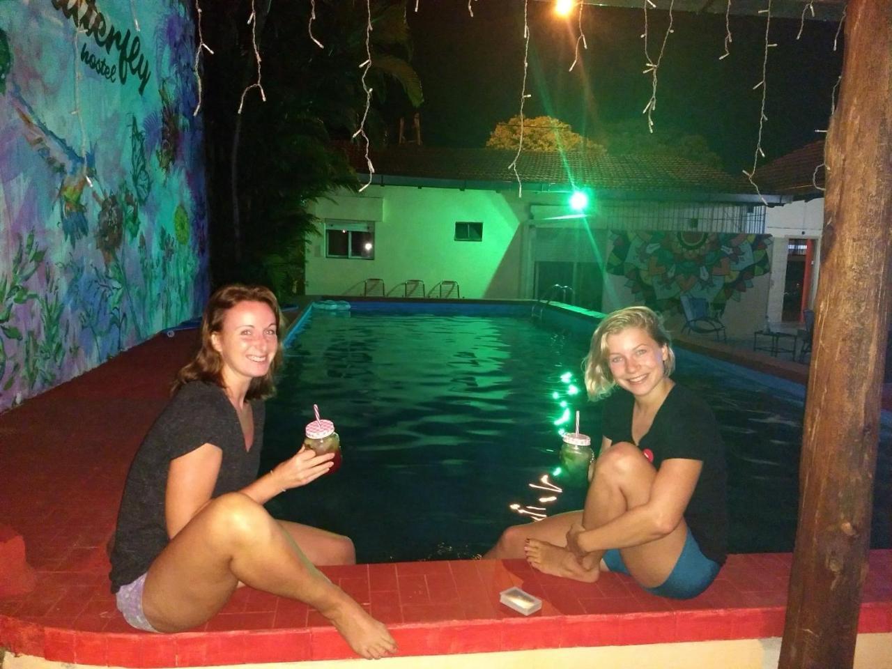 Butterfly Hostel Puerto Iguazú Exteriör bild
