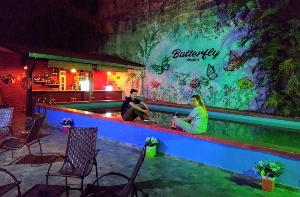 Butterfly Hostel Puerto Iguazú Exteriör bild